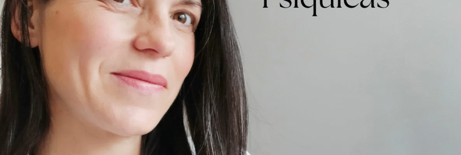 Veronica Martinez junto a un texto de "Como despertar tus capacidades Psiquicas"